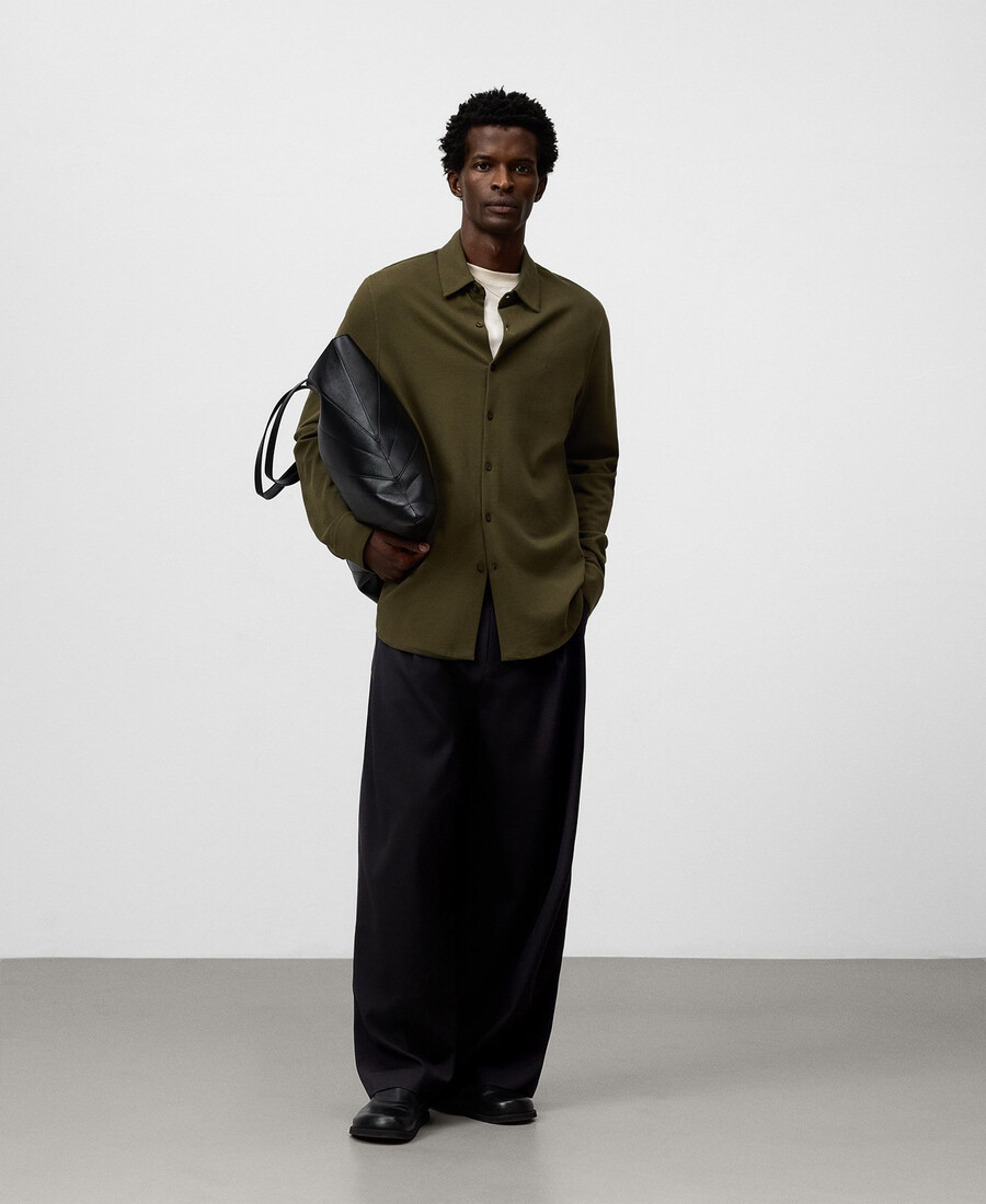 regular fit pique knit shirt man.