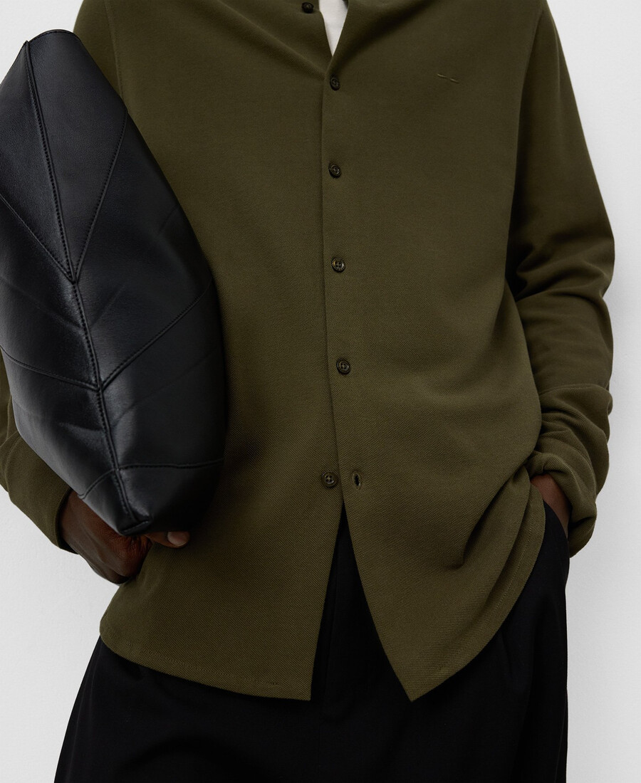 regular fit pique knit shirt man.