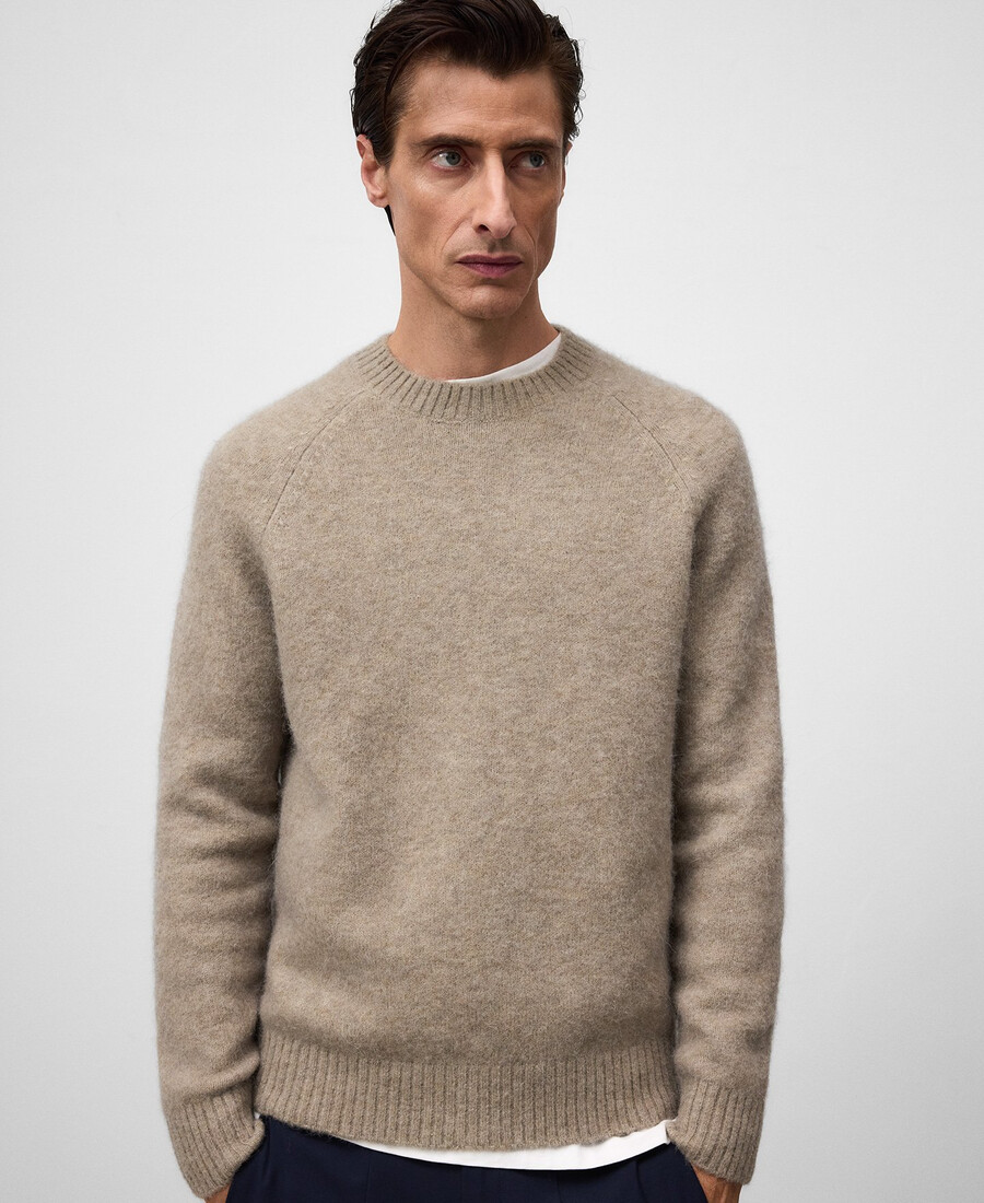 knit crew collar sweater man